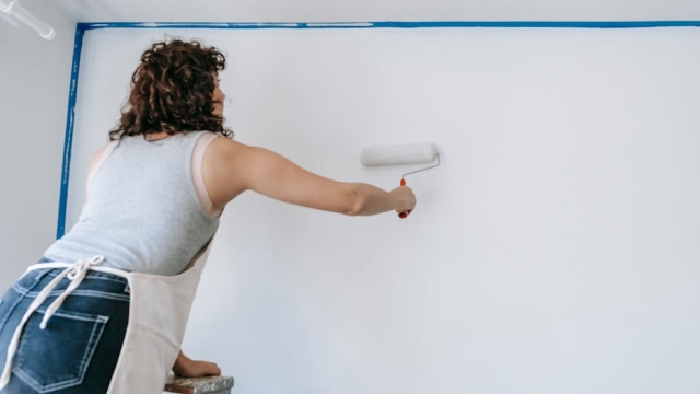 Benefits of Monthly Pool Cleaning Services Benefits of Monthly Pool Cleaning Services